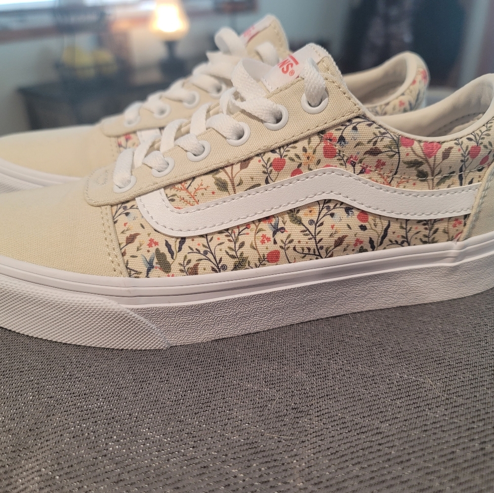 Vans NWOT